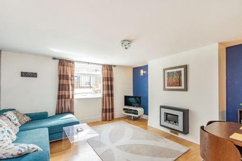 8A Wellington Terrace Image 3