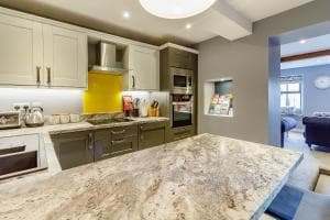 Rotcher Cottage, Holmfirth Image 3