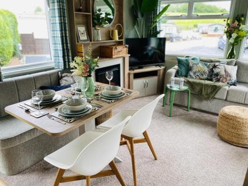 The Sanctuary Holiday Home - Escape the Ordinary Image 3