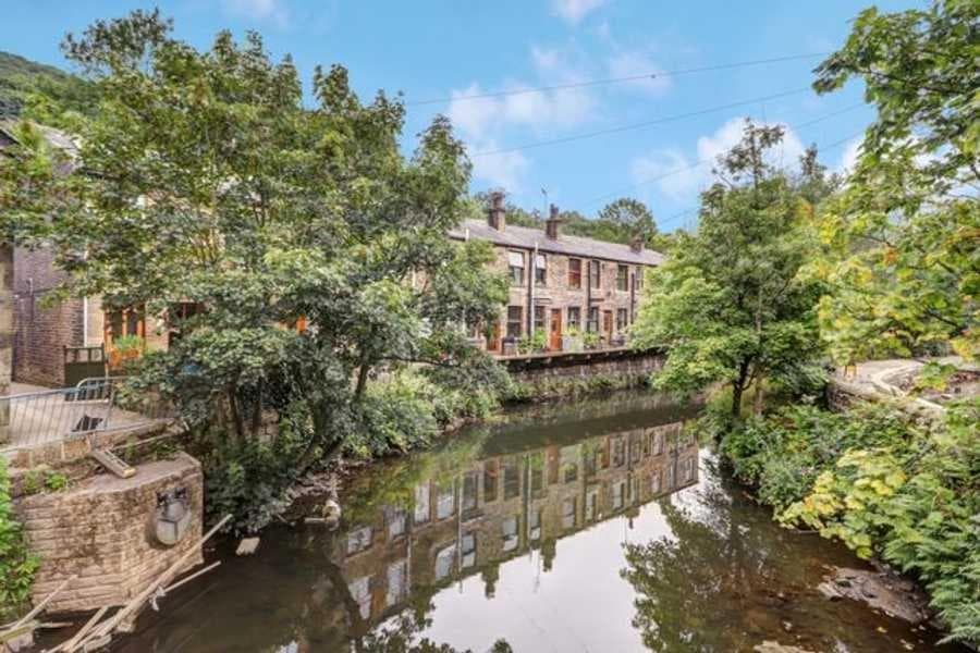 Spacious Riverside Home, 3 bedrooms, Woodland Views, Hebden Bridge Image 1