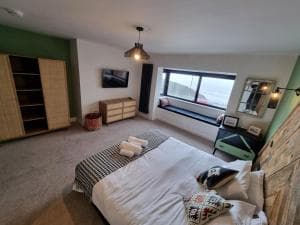 Salt & Surf-Sea Views in Saltburn Image 2