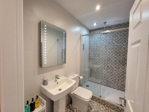 St George's Hotel Image 3