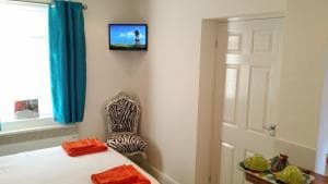 The Jorvik Mini studio with Parking Image 2