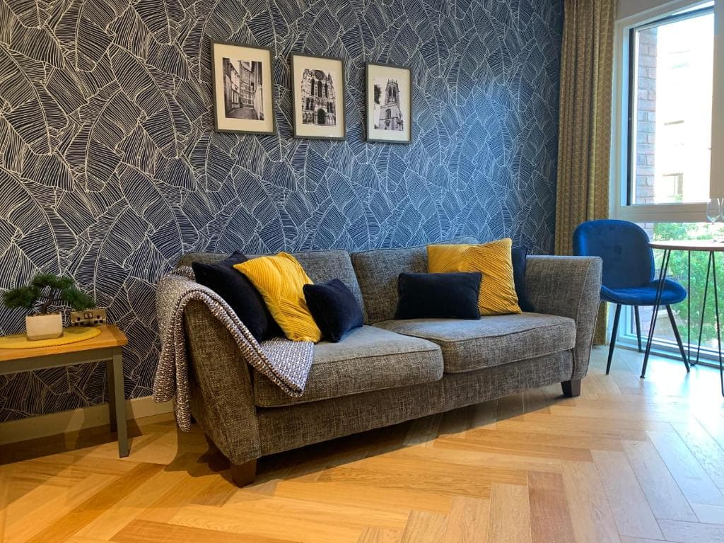 City Centre Garden view getaway for 2 FREE ONSITE PARKING Image 5