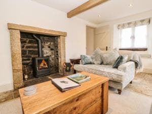 The Old Cobblers Image 2