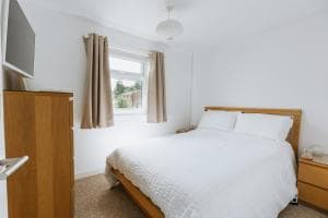 SWINTON HOUSE // LUXE 2 BED ACCOMMODATION IN HARROGATE // GREAT YORKSHIRE SHOW Image 2