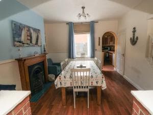 Smoked Kipper Cottage Image 2