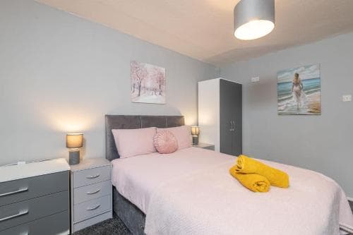 K Suites - Bolton Court 2 Image 2