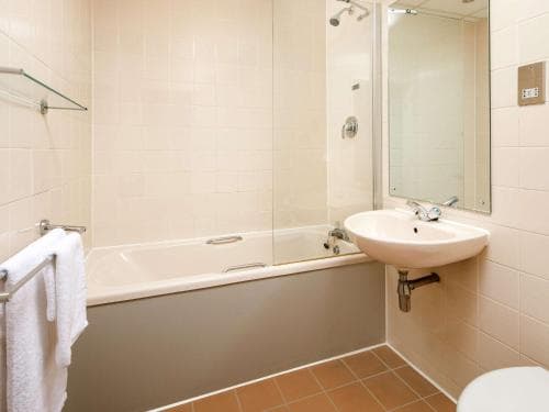 Mercure Hull Grange Park Hotel Image 3