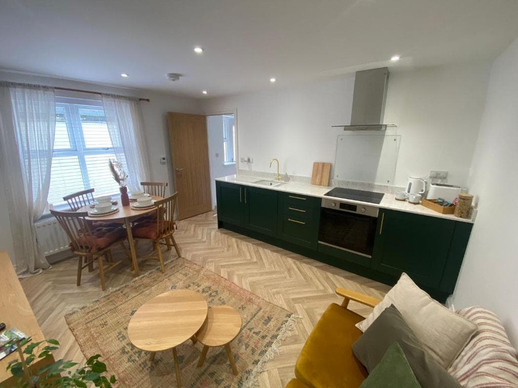 BRACKEN COTTAGE, The Lanes Cottages, Stokesley Image 1