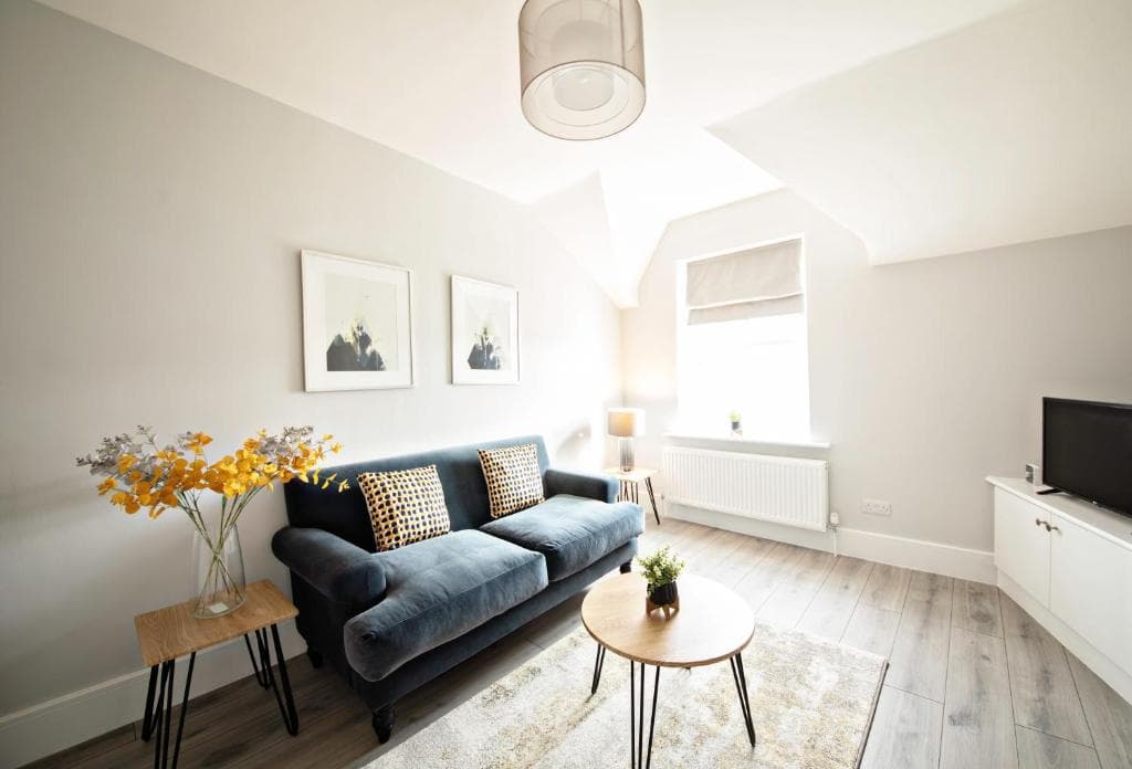 The Loft Apartment, 8 Granville Road Image 1