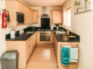 Boules Cottage Image 2