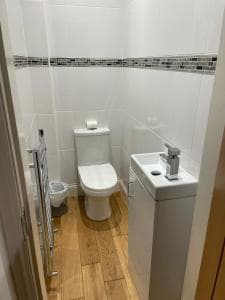Best Priced Apartment In Hull 3 Image 7