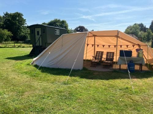 Shepherds Hut @ Tin and Canvas Glamping Pickering Image 3