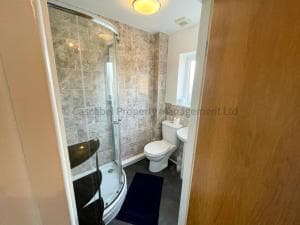 159 Sculcoates Lane, Fully equipped, self catering, close to multiple bars and restaurants and Hull University Image 2