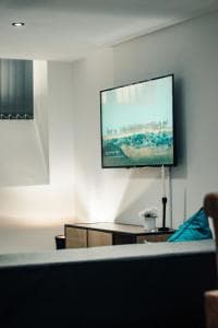 Bv Comfy Basement Apartment At Conditioning House Image 2