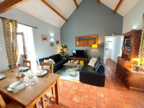 Luddie's Country Cottages - Rose Cottage Image 3