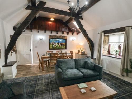 Beaconsfield Cottage Image 3