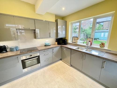 Pepperwell close to city centre-Pet Friendly Image 3