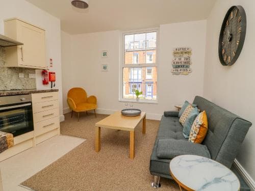 The Dukes Apartments, Flat 1 Image 3