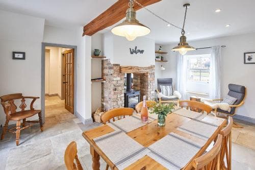 Host & Stay - Virginia House Image 6