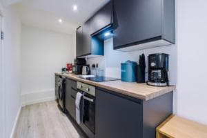 Stylish 2 Bedroom Duplex Apartment Image 2