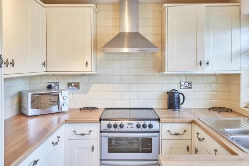 Host & Stay - Rosemount Apartment Image 3