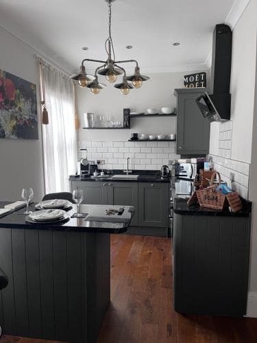 Mulberry Boutique Apartments Image 2