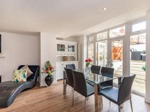 Apple Tree Cottage Image 2