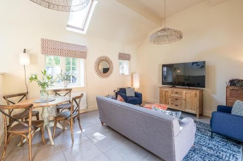 Rambling Rose Image 3