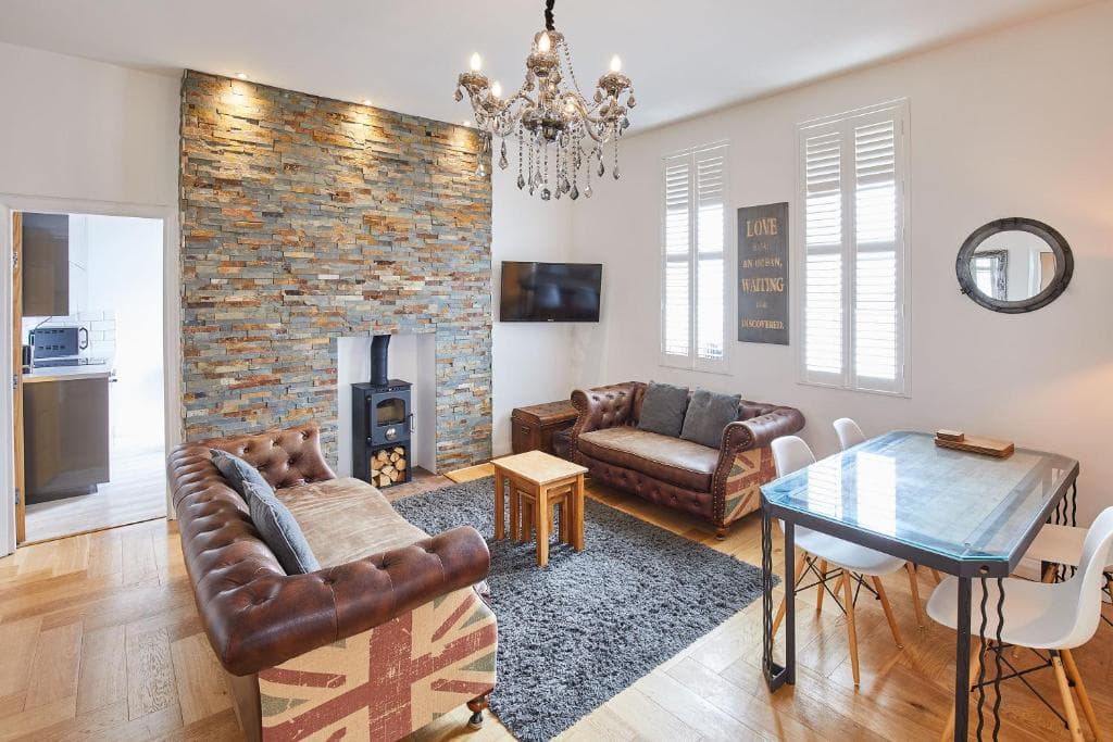 Host & Stay - Rooftops Apartment Image 1