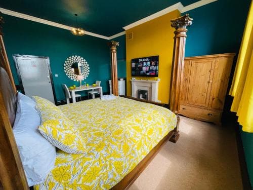 PHOENIX Boutique Apartments Image 9