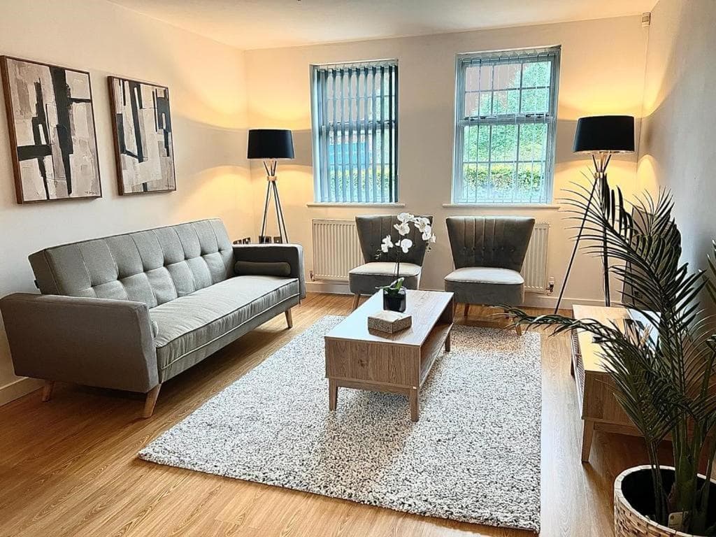 Hamilton Mews Apartment Image 1