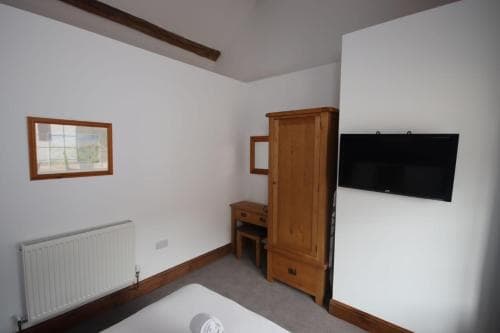 Barker Stakes Farm Image 3