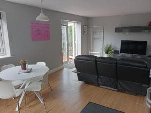 Green Street Retreat Image 2