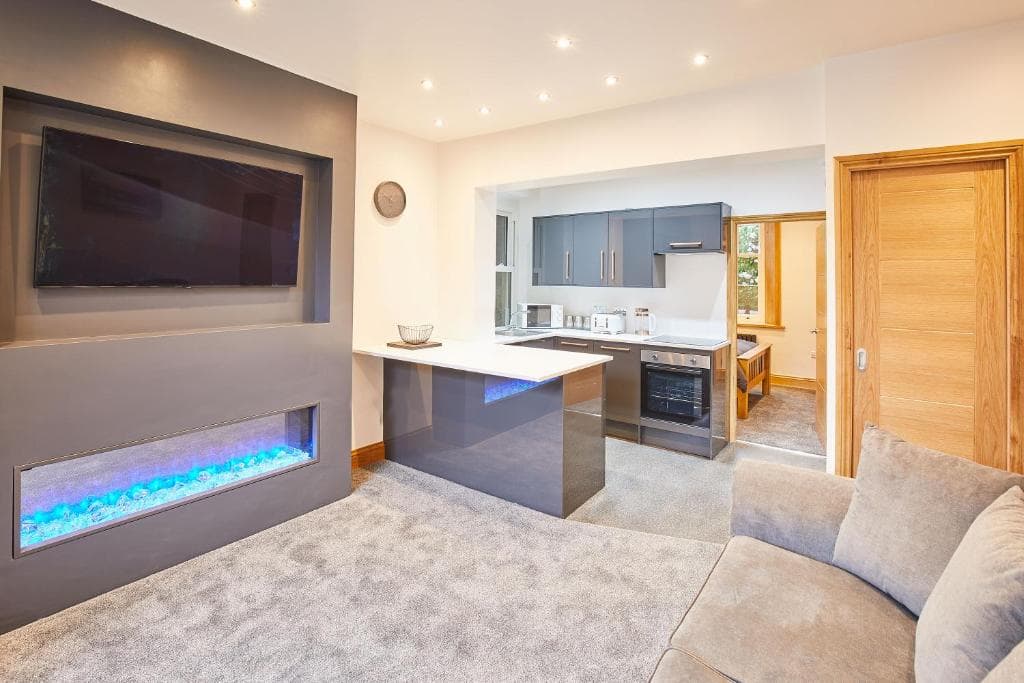 Host & Stay - Knight Retreat Image 1