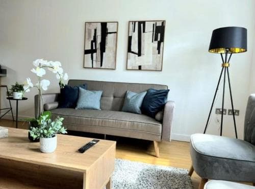 Hamilton Mews Apartment Image 3