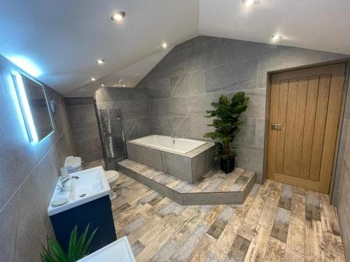 Harewell wood lodge Image 3