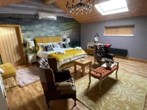 Harewell wood lodge Image 2