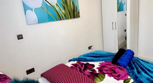 Charming 1-Bed Apartment in Bradford city holiday Image 2