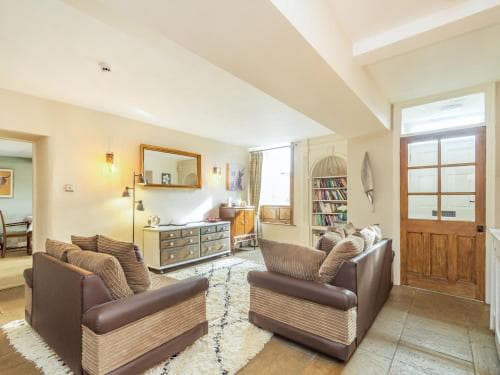 Anglers Cottage Image 3