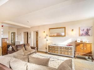 Anglers Cottage Image 2