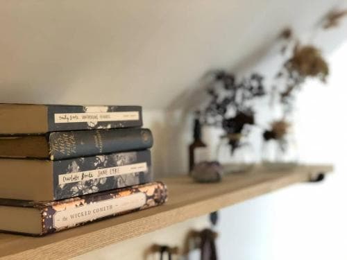 Annie’s cottage , Whitby . Beautiful sea views Image 3