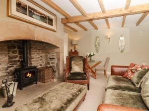 Squint Cottage Image 2