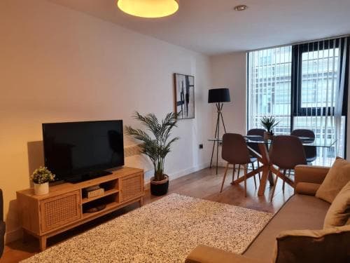 I Quarter Apartment Image 2