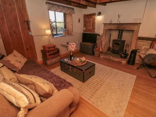 Esmes Cottage Image 3