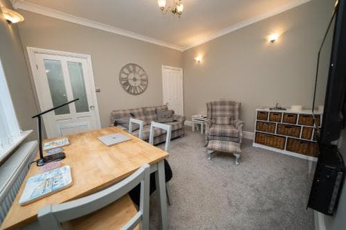 The Cosy Terrace Image 3