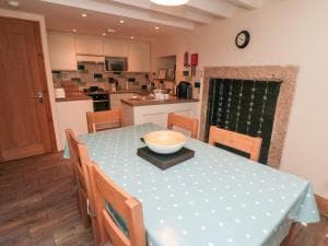 Crumble's Cottage Image 2