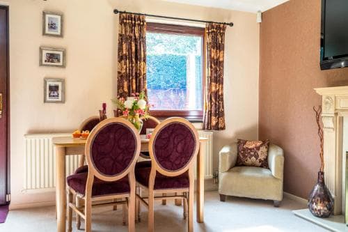 14 Cloisters walk Image 3