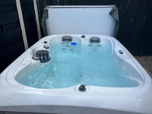 Cherry Cabin with Hot Tub Image 3